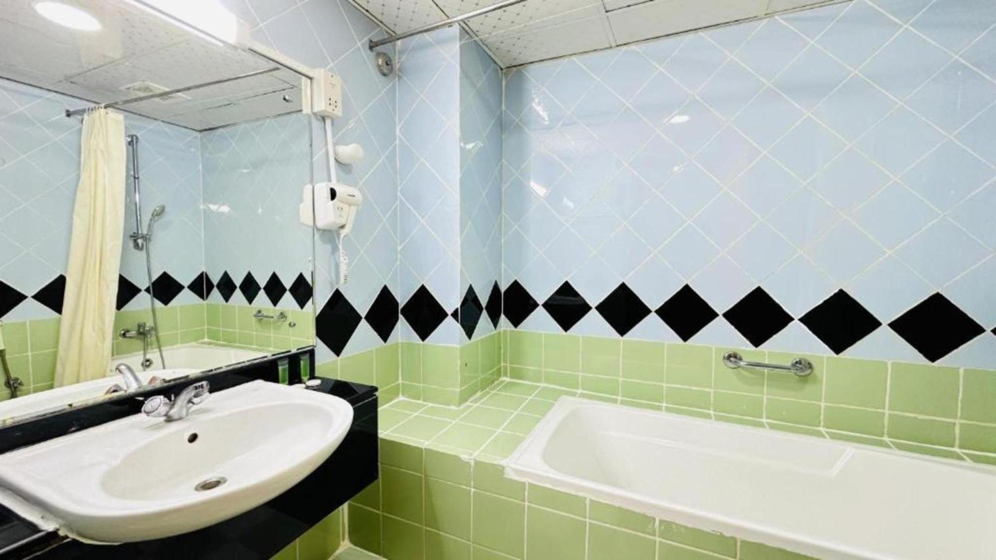 Belvilla Luxury Marino Near Deira Clock Tower Hotel Dubai