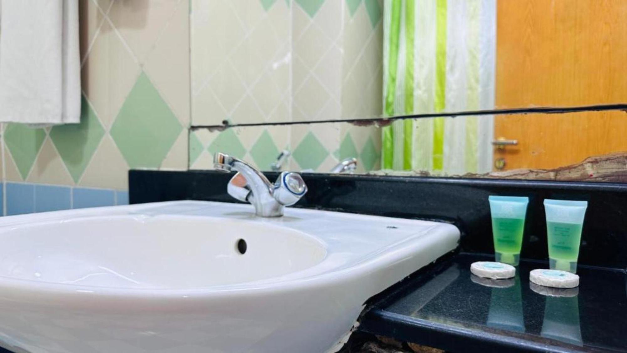 Belvilla Luxury Marino Near Deira Clock Tower 4*
