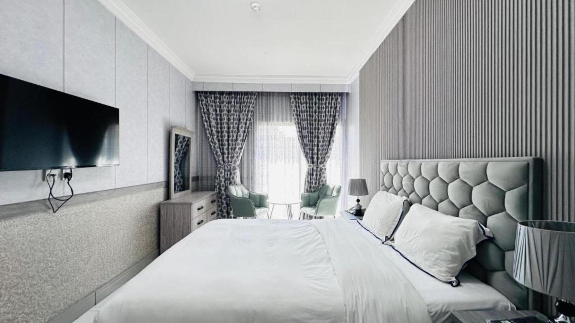 Belvilla Luxury Marino Near Deira Clock Tower 4* Dubai