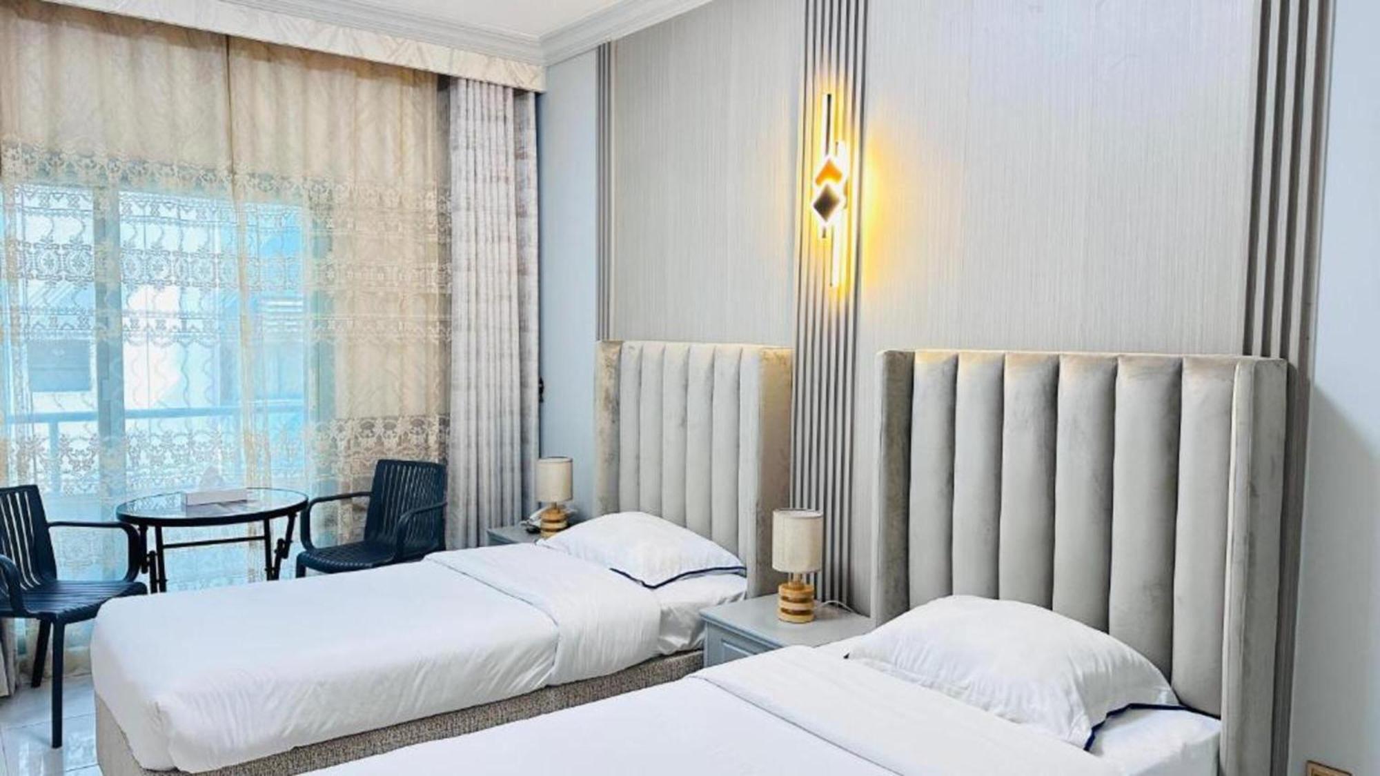 Belvilla Luxury Marino Near Deira Clock Tower 4* Dubai